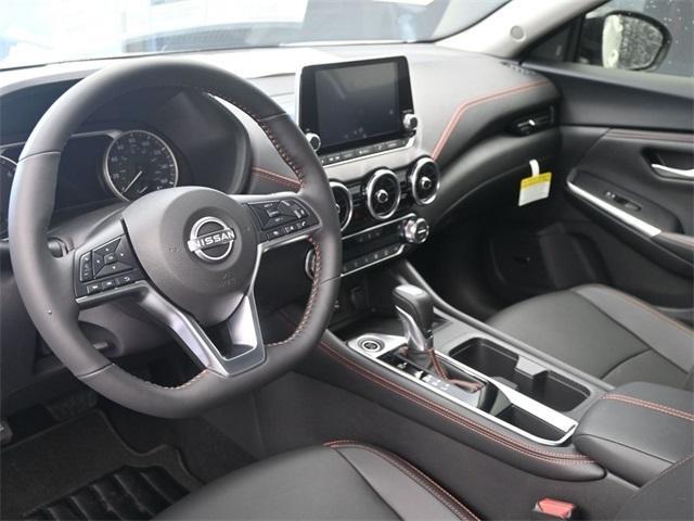 Photo of 2025 White Nissan Sentra