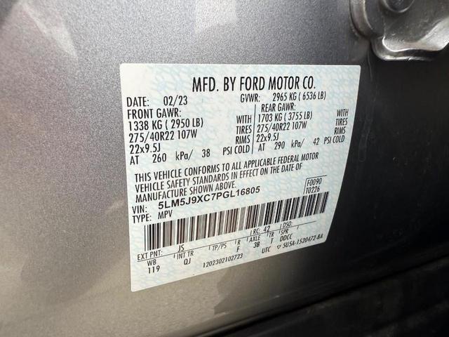 Photo of 2023 Radiance Metallic Lincoln Aviator