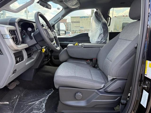 Photo of 2026 Agate Black Metallic Ford F-250