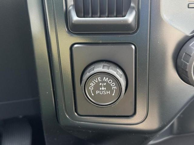 Photo of 2025 Iconic Silver Metallic Ford F-150