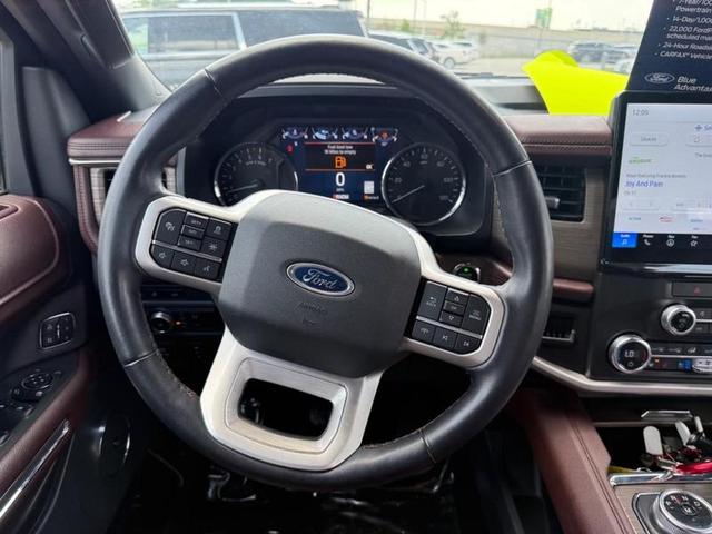 Photo of 2022 Agate Black Metallic Ford Expedition Max
