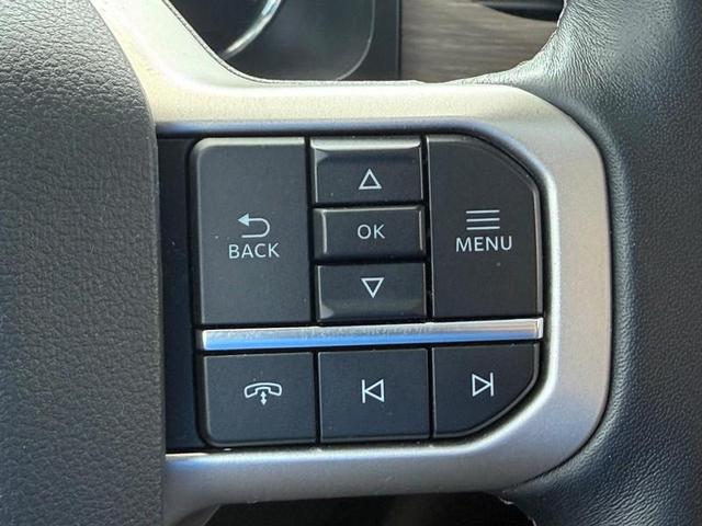 Photo of 2022 Agate Black Metallic Ford Expedition Max