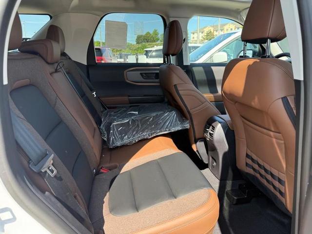Photo of 2025 Oxford White Ford Bronco Sport