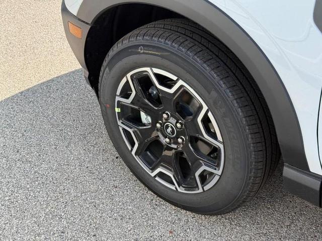 Photo of 2025 Oxford White Ford Bronco Sport