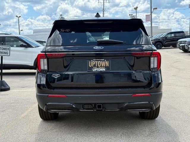 Photo of 2025 Agate Black Metallic Ford Explorer