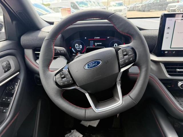 Photo of 2025 Agate Black Metallic Ford Explorer