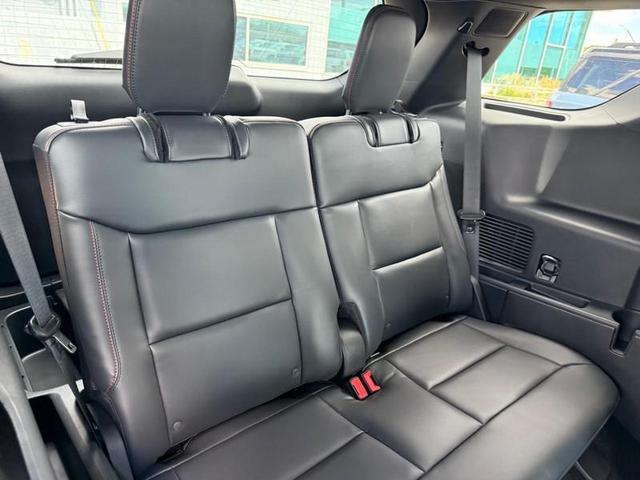 Photo of 2025 Agate Black Metallic Ford Explorer