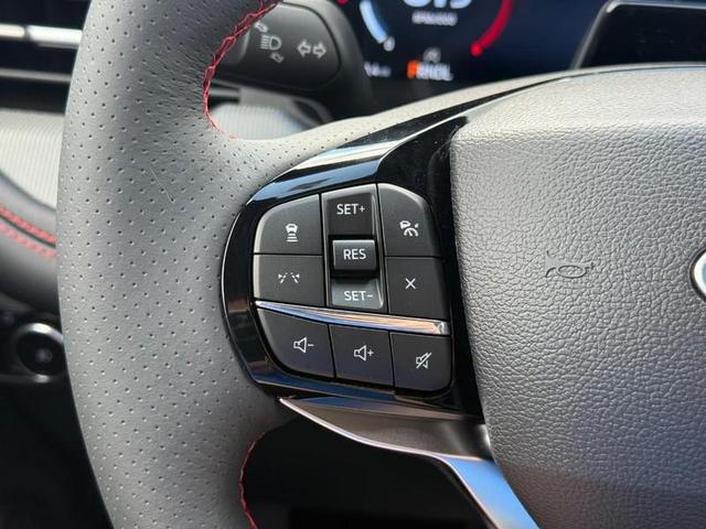 Photo of 2025 Agate Black Metallic Ford Explorer