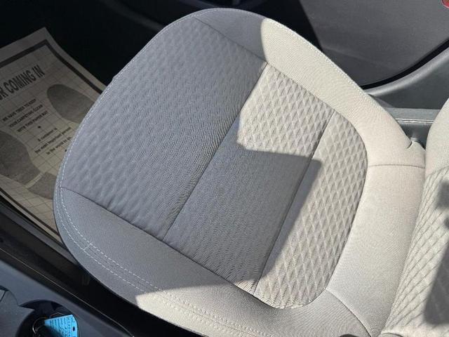 Photo of 2022 Rapid Red Metallic Tinted Clearcoat Ford Escape