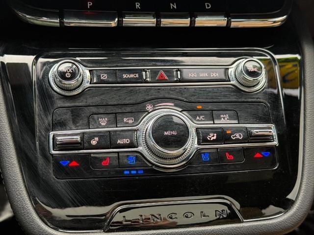 Photo of 2022 Black Metallic Lincoln Corsair