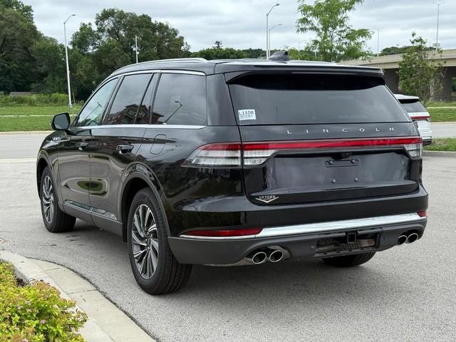 Photo of 2025 Infinite Black Metallic Clearcoat Lincoln Aviator