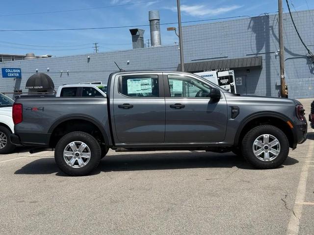 Photo of 2025 Gray Ford Ranger