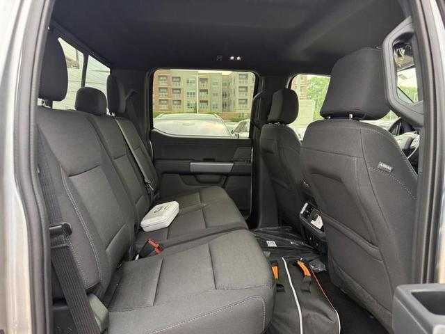 Photo of 2025 Iconic Silver Metallic Ford F-150