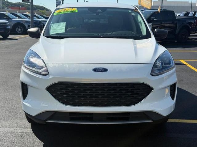 Photo of 2022 Oxford White Ford Escape