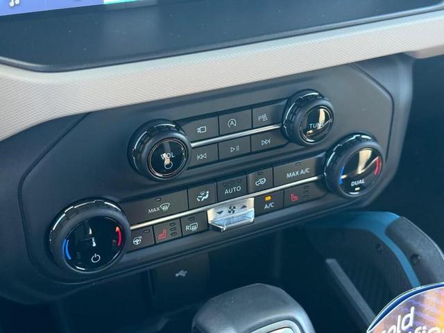 Photo of 2022 Cactus Gray Ford Bronco