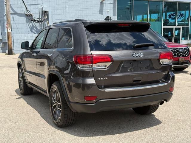 Photo of 2020 Granite Crystal Metallic Clearcoat Jeep Grand Cherokee