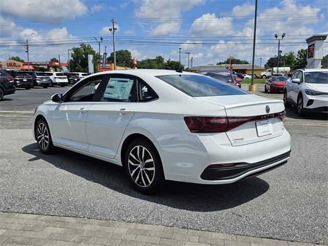 Photo of 2025 Opal White Pearl Effect Volkswagen Jetta