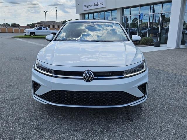 Photo of 2025 Opal White Pearl Effect Volkswagen Jetta