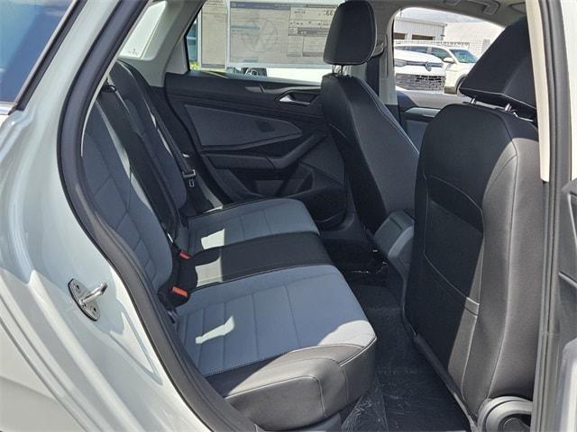 Photo of 2025 Opal White Pearl Effect Volkswagen Jetta