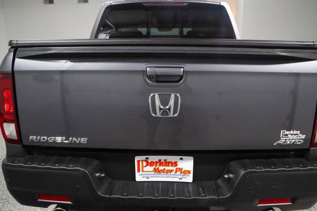 Photo of 2023 Gray Honda Ridgeline