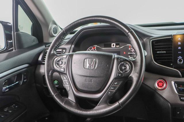 Photo of 2023 Gray Honda Ridgeline