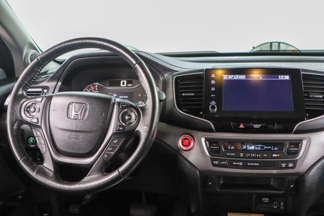 Photo of 2023 Gray Honda Ridgeline