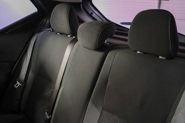 Photo of 2020 GRAY Nissan Kicks