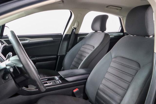 Photo of 2019 Agate Black Ford Fusion