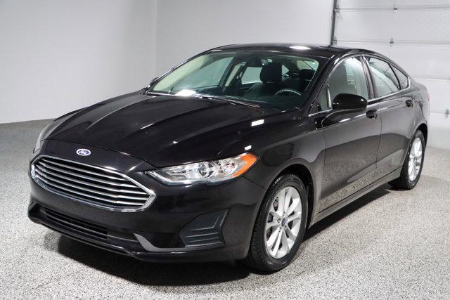 Photo of 2019 Agate Black Ford Fusion