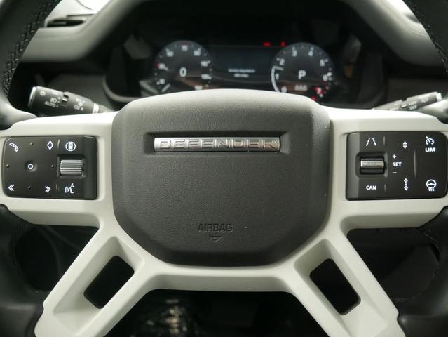 Photo of 2025 Fuji White Land Rover Defender