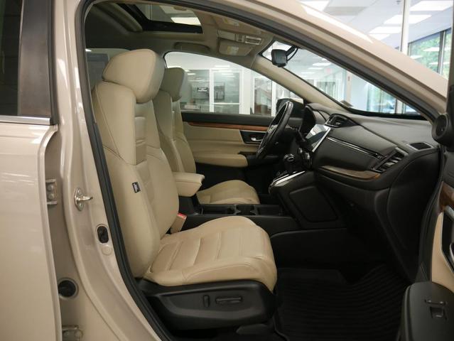 Photo of 2018 Sandstorm Metallic Honda CR-V