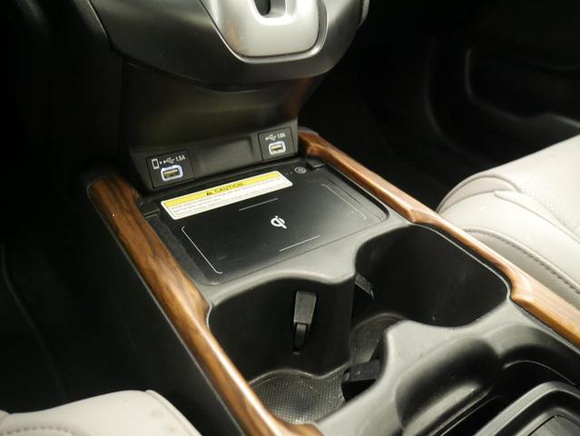 Photo of 2022 Lunar Silver Metallic Honda CR-V