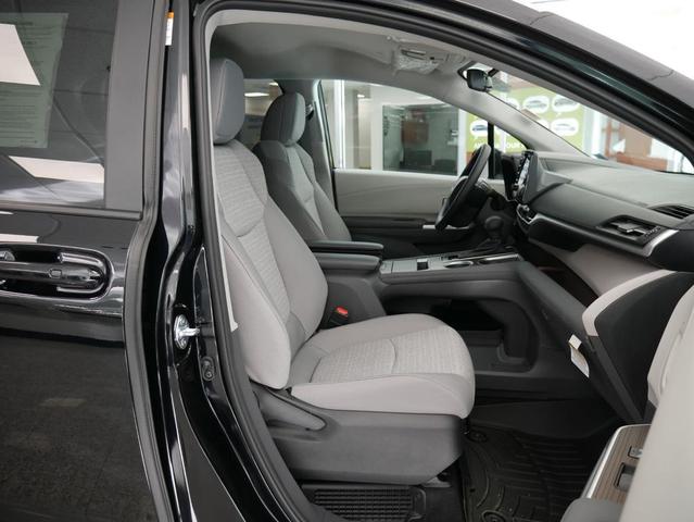 Photo of 2025 Midnight Black Metallic Toyota Sienna