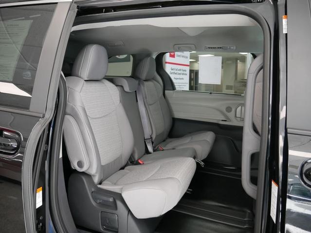 Photo of 2025 Midnight Black Metallic Toyota Sienna