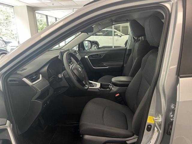 Photo of 2022 Silver Sky Metallic Toyota RAV4 Hybrid