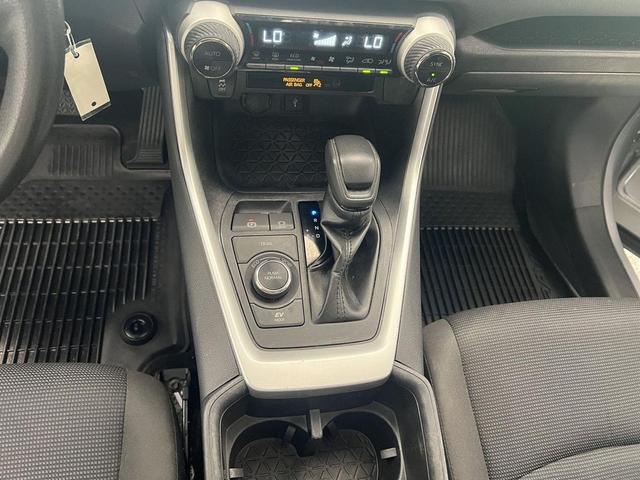 Photo of 2022 Silver Sky Metallic Toyota RAV4 Hybrid