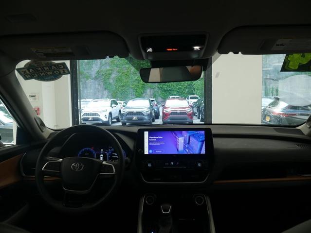 Photo of 2024 Storm Cloud Toyota Grand Highlander