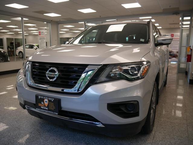 Photo of 2020 Brilliant Silver Metallic Nissan Pathfinder