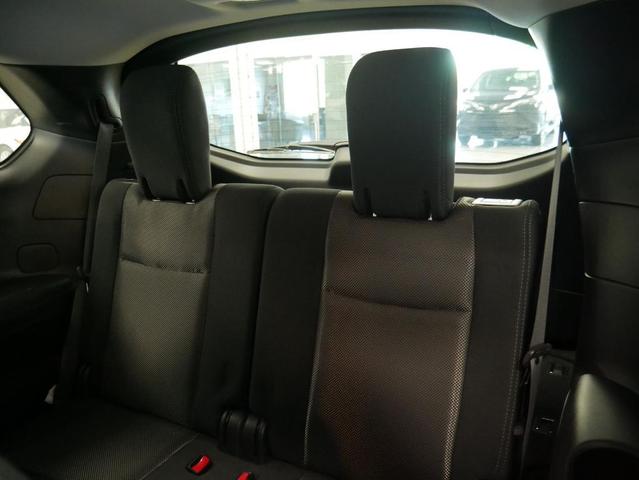 Photo of 2020 Brilliant Silver Metallic Nissan Pathfinder