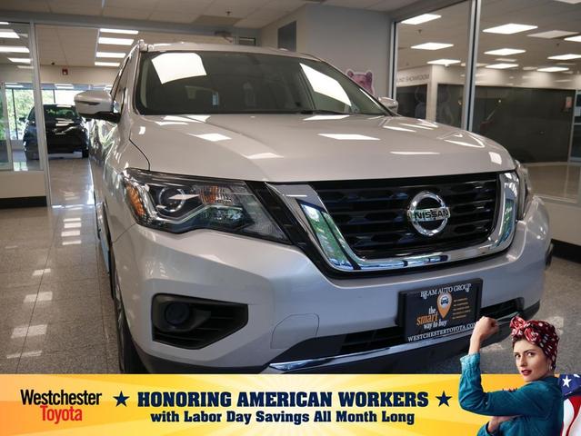 Photo of 2020 Brilliant Silver Metallic Nissan Pathfinder