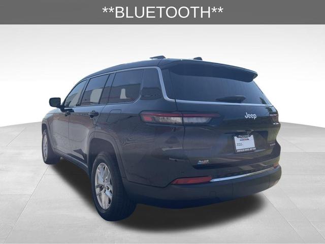 Photo of 2023 Diamond Black Crystal Pearlcoat Jeep Grand Cherokee L