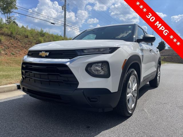 Photo of 2022 Summit White Chevrolet Trailblazer