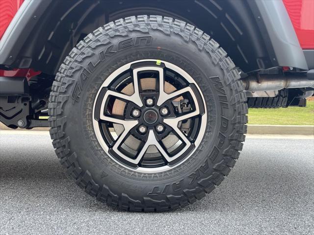 Photo of 2025 Firecracker Red Clearcoat Jeep Gladiator