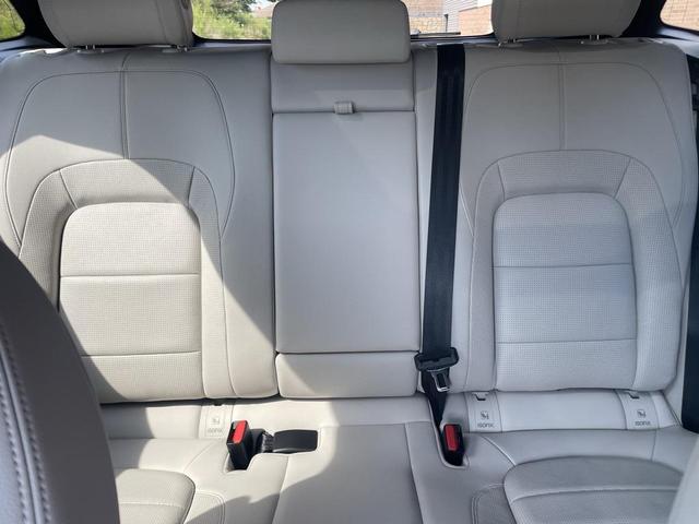 Photo of 2024 Fuji White Jaguar F-PACE