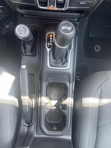 Photo of 2025 Bright White Clearcoat Jeep Wrangler