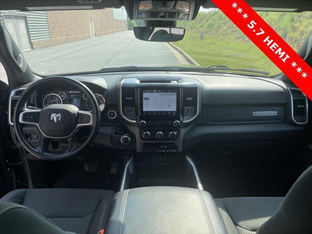 Photo of 2022 Granite Crystal Metallic Clearcoat RAM 1500