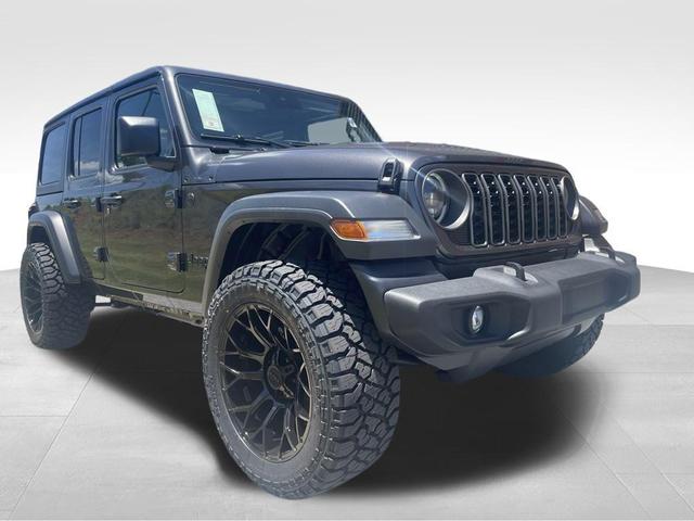 Photo of 2025 Granite Crystal Metallic Clearcoat Jeep Wrangler