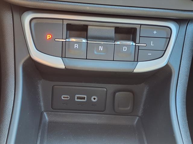 Photo of 2024 Summit White GMC Terrain