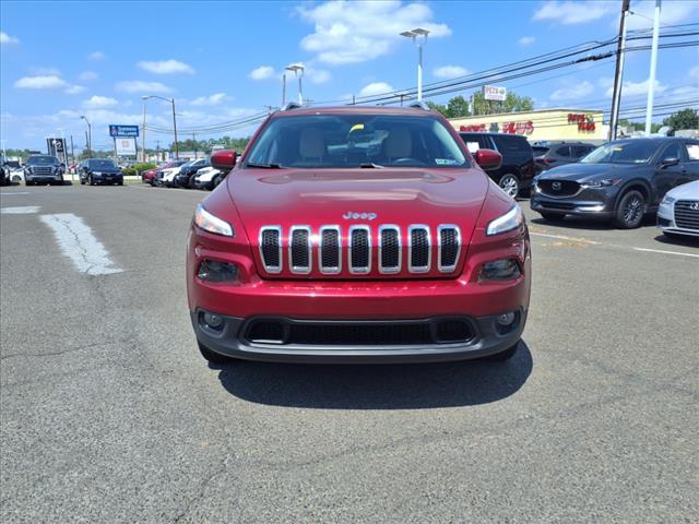 Photo of 2017 Deep Cherry Red Crystal Pearlcoat Jeep Cherokee