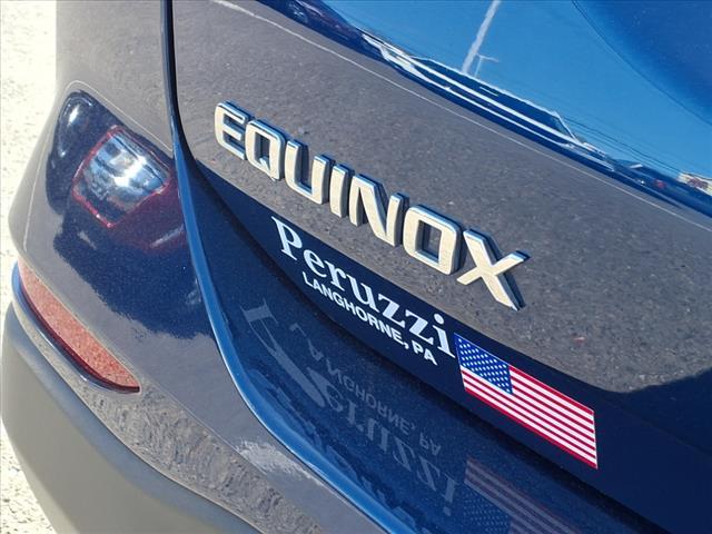 Photo of 2022 Blue Glow Metallic Chevrolet Equinox